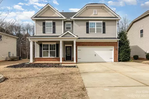 545 Daventry Ct, Clover, SC 29710