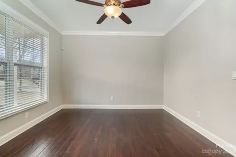 545 Daventry Ct, Clover, SC 29710 photo 4