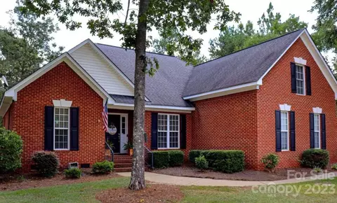 100 Choctaw Cir, Elgin, SC 29045