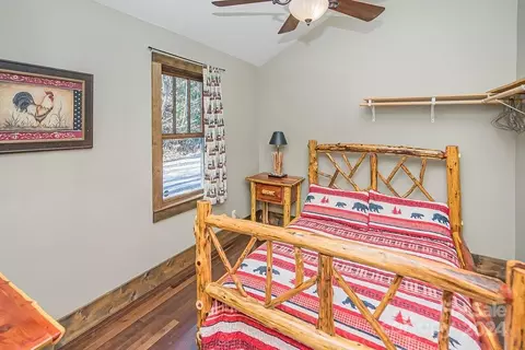 Bedroom - 75 Mountainside Rd, Franklin, NC 28734 photo 11 of 14