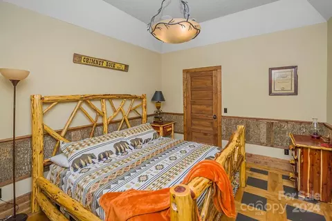 Bedroom - 75 Mountainside Rd, Franklin, NC 28734 photo 9 of 14