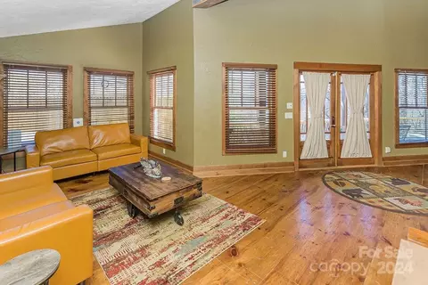 Living - 75 Mountainside Rd, Franklin, NC 28734 photo 1 of 4