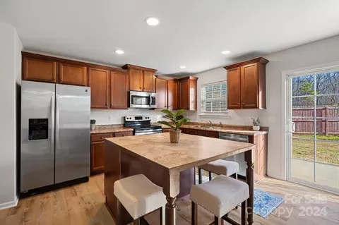 Kitchen - 323 Lind Point Ln, Monroe, NC 28110 photo 2 of 3