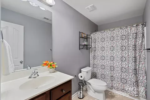 Bath - 323 Lind Point Ln, Monroe, NC 28110 photo 4 of 4