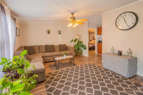 3036 Farmer Ct, Denton, NC 27239 photo 9