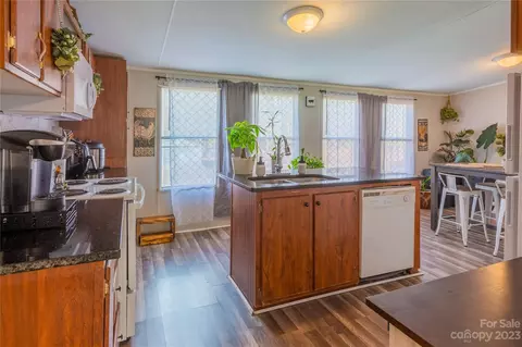 3036 Farmer Ct, Denton, NC 27239 photo 2