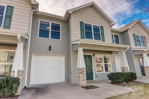 22 Sunny Meadows Blvd, Arden, NC 28704