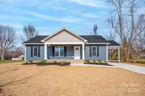 122 Whitetail Rd, Statesville, NC 28625