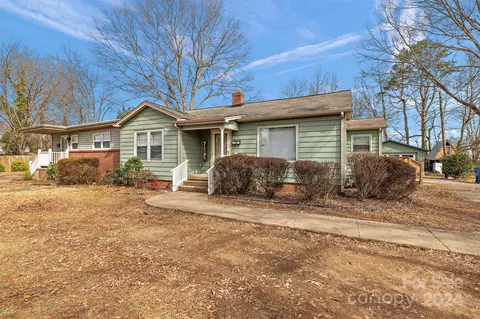 7880 18th Nw Ave NW, Hickory, NC 28601