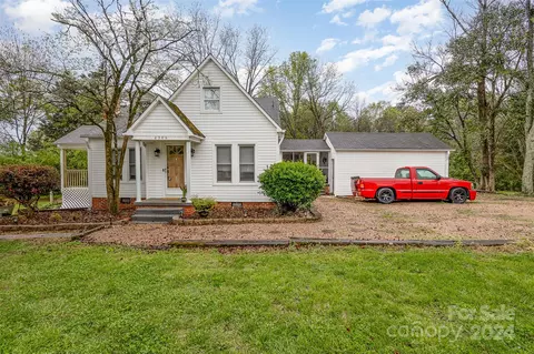 2506 Hickory Ave, Concord, NC 28027