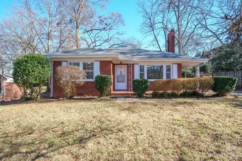 414 5th Nw St NW, Hickory, NC 28601
