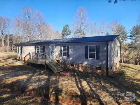 Exterior - 4422 Bennett Rd, Morganton, NC 28655 photo 3 of 7