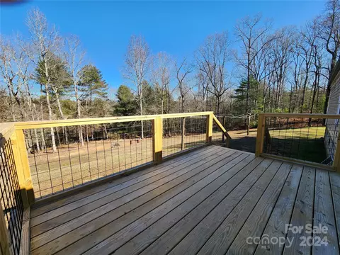 Exterior - 4422 Bennett Rd, Morganton, NC 28655 photo 6 of 7