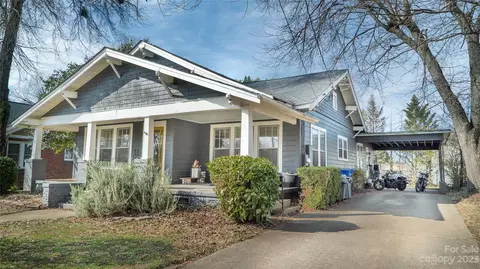 211 Lenoir St, Morganton, NC 28655