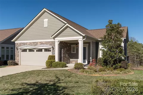 18733 Daymark Dr, Cornelius, NC 28031