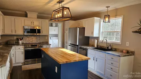 Kitchen - 10401 Singletree Ln, Davidson, NC 28036 photo 2 of 3