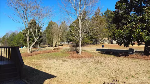 Exterior - 10401 Singletree Ln, Davidson, NC 28036 photo 2 of 5