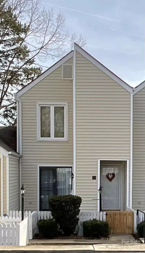 307 Eastwood Dr, Salisbury, NC 28146