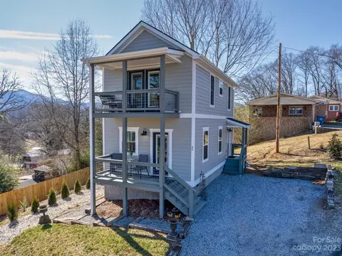 45 Forest View Dr, Waynesville, NC 28786