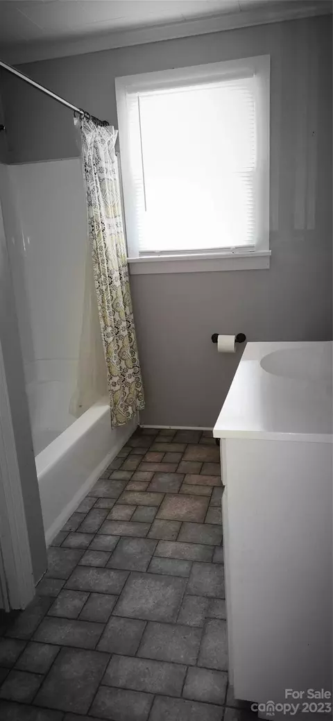 201 Fairview St, Salisbury, NC 28146 photo 5