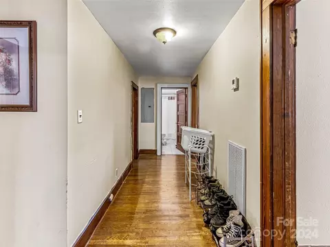 Entry Way - 433 S Broad St, Brevard, NC 28712 photo 2 of 2
