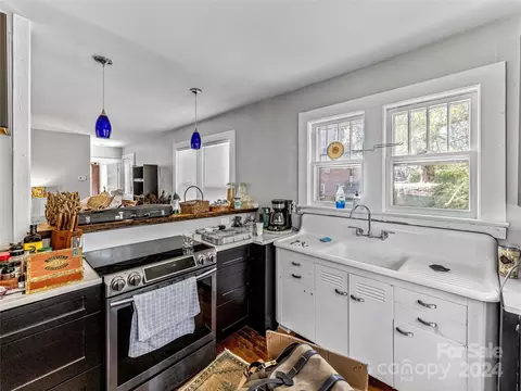 Kitchen - 433 S Broad St, Brevard, NC 28712 photo 4 of 4