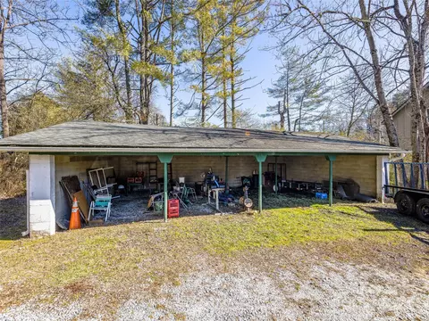 Exterior - 433 S Broad St, Brevard, NC 28712 photo 6 of 6