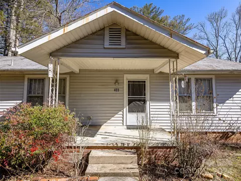 Exterior - 433 S Broad St, Brevard, NC 28712 photo 2 of 6