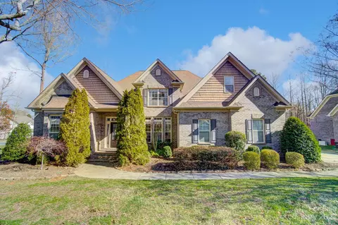 2022 Crismark Dr, Indian Trail, NC 28079