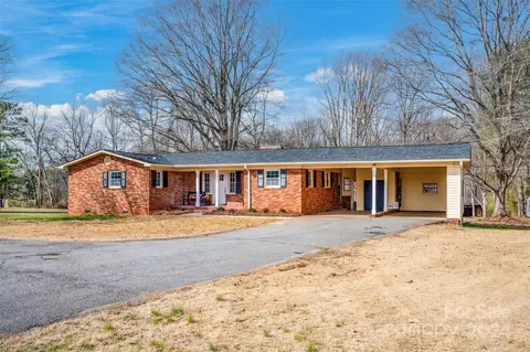 293 River Hill Rd, Statesville, NC 28625
