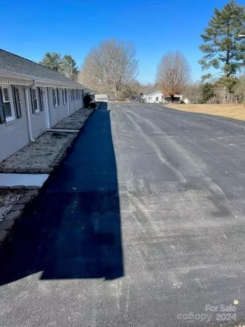 Exterior - 800 Dodson Mill Rd, Pilot Mountain, NC 27041 photo 10 of 10