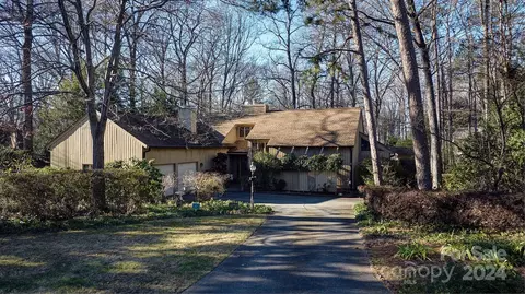 51 Fairway Rdg, Lake Wylie, SC 29710