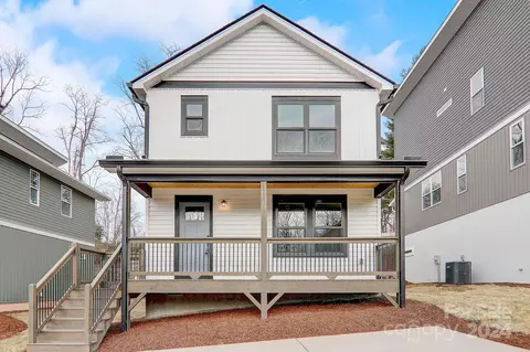 11 Escondido Dr, Asheville, NC 28806