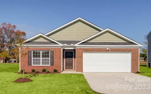 246 Alamos Ave, Lexington, NC 27295
