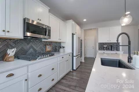 483 Shallowford Dr, Rock Hill, SC 29732