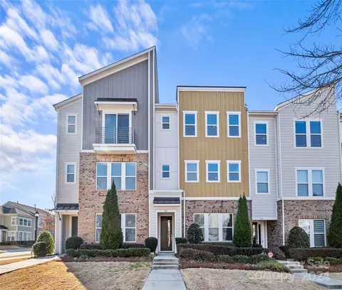 1709 Pat Garrett St, Charlotte, NC 28206