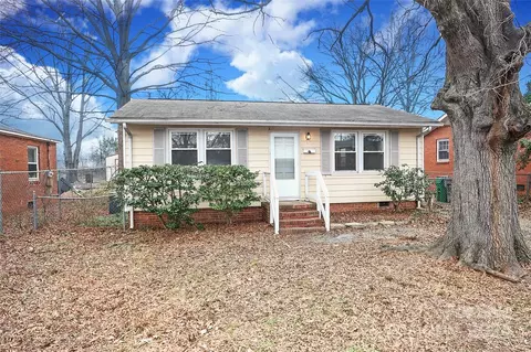 3011 Coronet Way, Charlotte, NC 28208