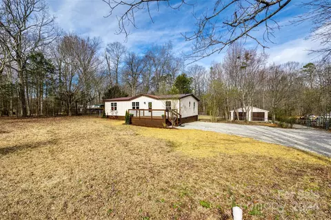 Exterior - 3009 Crystal Dr, Midland, NC 28107 photo 7 of 7