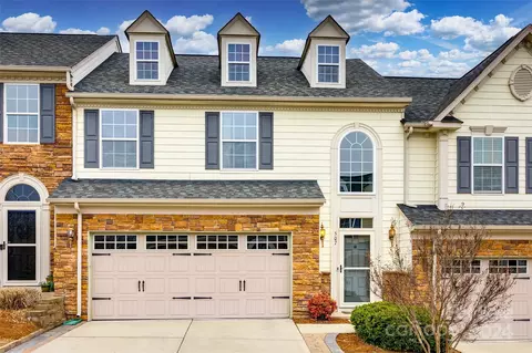 507 Sailview Dr, Tega Cay, SC 29708