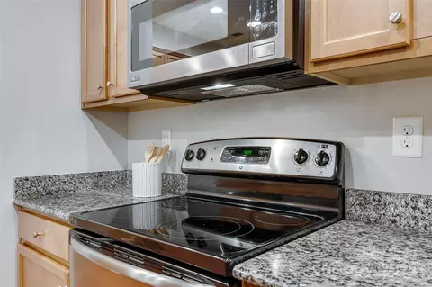 Kitchen - 507 Sailview Dr, Tega Cay, SC 29708 photo 2 of 4