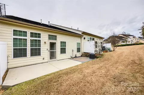 Exterior - 507 Sailview Dr, Tega Cay, SC 29708 photo 4 of 9