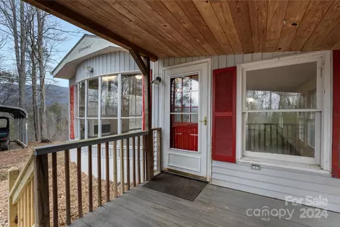 780 Anson G Betts Rd, Marshall, NC 28753