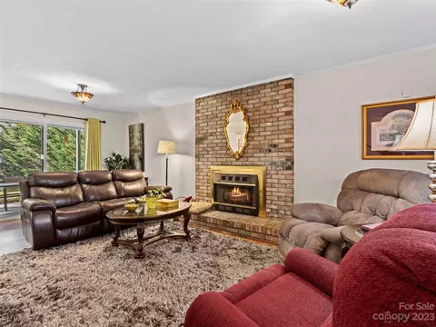 Living - 340 Camelot Dr, Clyde, NC 28721 photo 2 of 3