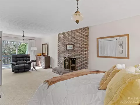 Bedroom - 340 Camelot Dr, Clyde, NC 28721 photo 8 of 10
