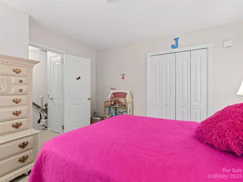 Bedroom - 340 Camelot Dr, Clyde, NC 28721 photo 2 of 10