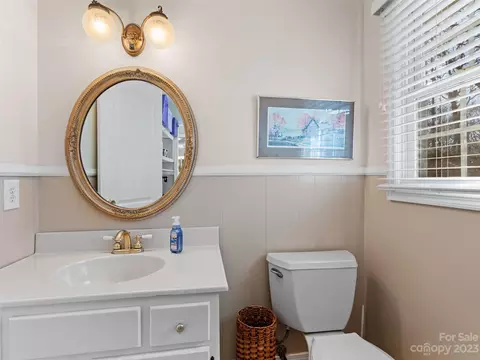 Bath - 340 Camelot Dr, Clyde, NC 28721 photo 1 of 2