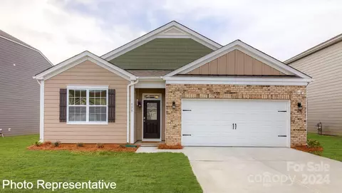 200 Wheatfield Rd, Fletcher, NC 28732