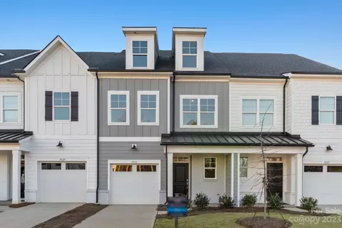 3232 Finchborough Ct, Charlotte, NC 28269