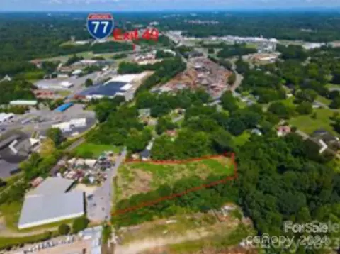 1403 Old Salisbury Rd, Statesville, NC 28625