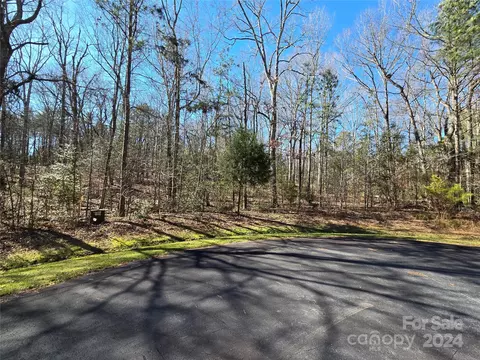 125 Stormy 22 Ct #22, Badin Lake, NC 28127